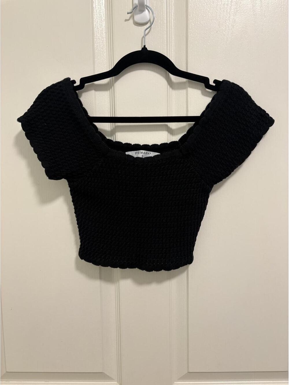 Primark Black Knit Cropped Top Size Small